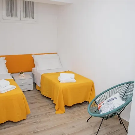 Casa Malaga マリーナ・ディ・ラグーザ